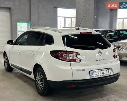 Белый Рено Меган, объемом двигателя 1.46 л и пробегом 332 тыс. км за 7699 $, фото 4 на Automoto.ua