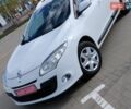 Белый Рено Меган, объемом двигателя 1.5 л и пробегом 242 тыс. км за 6800 $, фото 1 на Automoto.ua