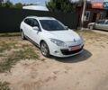 Белый Рено Меган, объемом двигателя 2 л и пробегом 178 тыс. км за 7800 $, фото 3 на Automoto.ua
