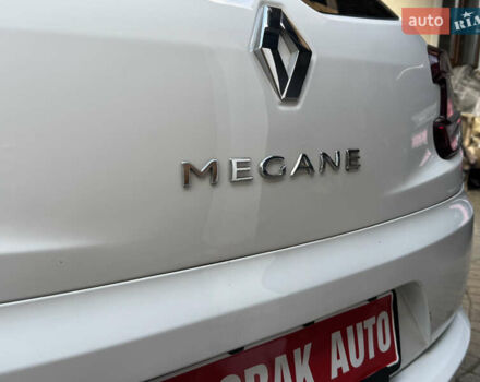 Белый Рено Меган, объемом двигателя 1.6 л и пробегом 238 тыс. км за 6450 $, фото 38 на Automoto.ua