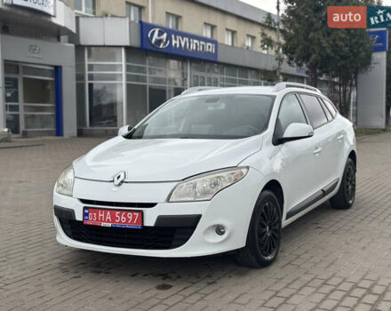 Белый Рено Меган, объемом двигателя 1.6 л и пробегом 265 тыс. км за 6450 $, фото 2 на Automoto.ua