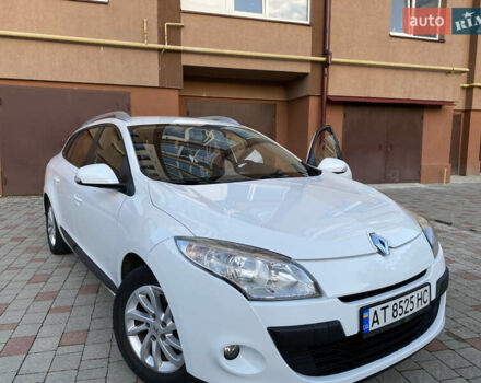 Белый Рено Меган, объемом двигателя 1.46 л и пробегом 240 тыс. км за 6900 $, фото 9 на Automoto.ua