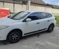 Белый Рено Меган, объемом двигателя 1.5 л и пробегом 300 тыс. км за 5999 $, фото 12 на Automoto.ua