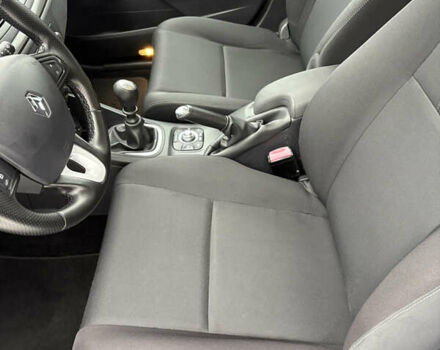 Белый Рено Меган, объемом двигателя 1.6 л и пробегом 250 тыс. км за 7100 $, фото 19 на Automoto.ua