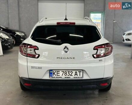 Белый Рено Меган, объемом двигателя 1.46 л и пробегом 332 тыс. км за 7699 $, фото 5 на Automoto.ua