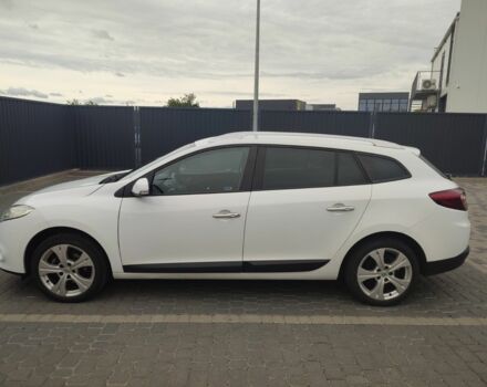 Белый Рено Меган, объемом двигателя 1.4 л и пробегом 266 тыс. км за 6399 $, фото 2 на Automoto.ua