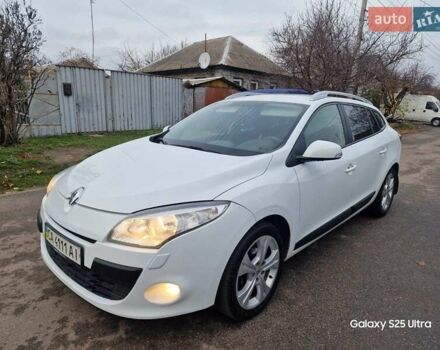 Белый Рено Меган, объемом двигателя 1.5 л и пробегом 280 тыс. км за 6700 $, фото 7 на Automoto.ua