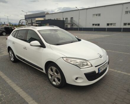 Белый Рено Меган, объемом двигателя 1.4 л и пробегом 266 тыс. км за 6399 $, фото 1 на Automoto.ua