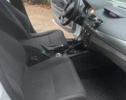 Белый Рено Меган, объемом двигателя 1.5 л и пробегом 255 тыс. км за 7200 $, фото 8 на Automoto.ua