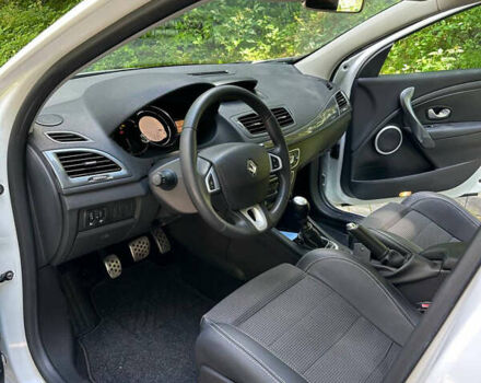 Белый Рено Меган, объемом двигателя 1.5 л и пробегом 230 тыс. км за 8299 $, фото 9 на Automoto.ua