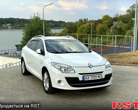 Білий Рено Меган, об'ємом двигуна 1.5 л та пробігом 300 тис. км за 7800 $, фото 3 на Automoto.ua