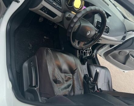 Білий Рено Меган, об'ємом двигуна 1.5 л та пробігом 201 тис. км за 6100 $, фото 10 на Automoto.ua