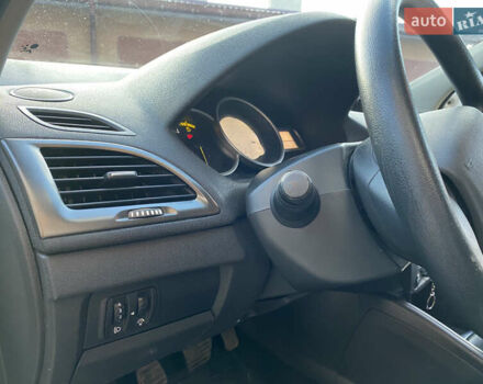 Белый Рено Меган, объемом двигателя 1.46 л и пробегом 240 тыс. км за 6900 $, фото 32 на Automoto.ua