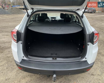 Белый Рено Меган, объемом двигателя 1.5 л и пробегом 221 тыс. км за 7200 $, фото 18 на Automoto.ua