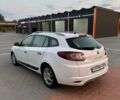 Белый Рено Меган, объемом двигателя 1.46 л и пробегом 300 тыс. км за 5800 $, фото 1 на Automoto.ua