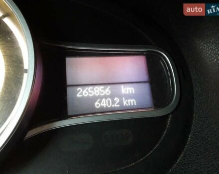 Белый Рено Меган, объемом двигателя 1.9 л и пробегом 267 тыс. км за 7000 $, фото 4 на Automoto.ua