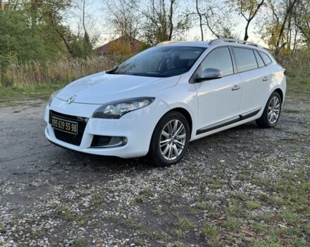 Белый Рено Меган, объемом двигателя 0 л и пробегом 222 тыс. км за 3799 $, фото 2 на Automoto.ua