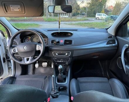 Белый Рено Меган, объемом двигателя 1.9 л и пробегом 272 тыс. км за 3999 $, фото 8 на Automoto.ua