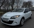 Белый Рено Меган, объемом двигателя 1.5 л и пробегом 300 тыс. км за 7100 $, фото 1 на Automoto.ua