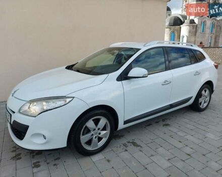 Белый Рено Меган, объемом двигателя 1.46 л и пробегом 213 тыс. км за 6800 $, фото 2 на Automoto.ua