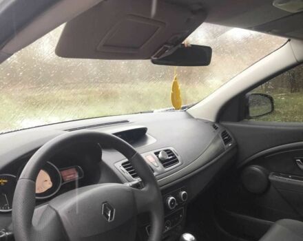 Белый Рено Меган, объемом двигателя 1.5 л и пробегом 320 тыс. км за 6500 $, фото 5 на Automoto.ua