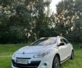 Белый Рено Меган, объемом двигателя 1.4 л и пробегом 250 тыс. км за 7350 $, фото 1 на Automoto.ua