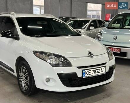 Белый Рено Меган, объемом двигателя 1.46 л и пробегом 332 тыс. км за 7699 $, фото 8 на Automoto.ua