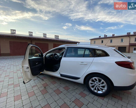 Белый Рено Меган, объемом двигателя 1.46 л и пробегом 240 тыс. км за 6900 $, фото 4 на Automoto.ua