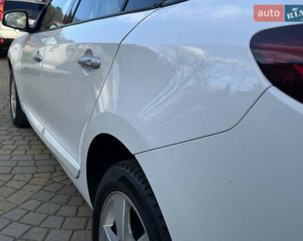 Белый Рено Меган, объемом двигателя 1.6 л и пробегом 238 тыс. км за 6450 $, фото 49 на Automoto.ua