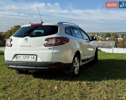 Білий Рено Меган, об'ємом двигуна 1.46 л та пробігом 260 тис. км за 6400 $, фото 4 на Automoto.ua
