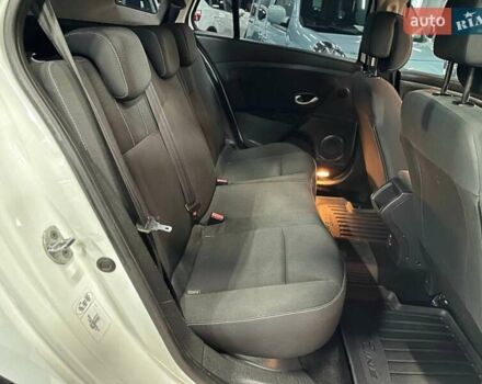 Белый Рено Меган, объемом двигателя 1.46 л и пробегом 332 тыс. км за 7699 $, фото 14 на Automoto.ua