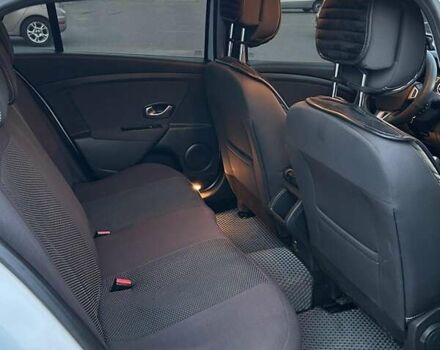 Белый Рено Меган, объемом двигателя 1.46 л и пробегом 198 тыс. км за 7900 $, фото 2 на Automoto.ua