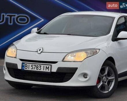 Білий Рено Меган, об'ємом двигуна 1.46 л та пробігом 198 тис. км за 6999 $, фото 1 на Automoto.ua