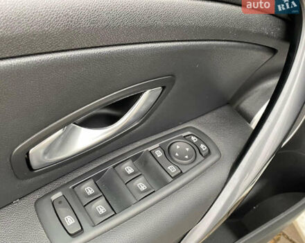 Білий Рено Меган, об'ємом двигуна 1.9 л та пробігом 230 тис. км за 7500 $, фото 20 на Automoto.ua