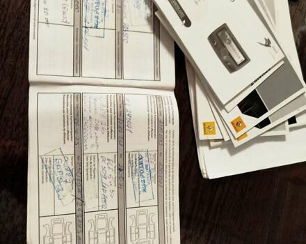 Белый Рено Меган, объемом двигателя 1.46 л и пробегом 253 тыс. км за 7500 $, фото 9 на Automoto.ua