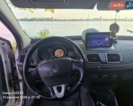 Білий Рено Меган, об'ємом двигуна 1.46 л та пробігом 313 тис. км за 5200 $, фото 6 на Automoto.ua