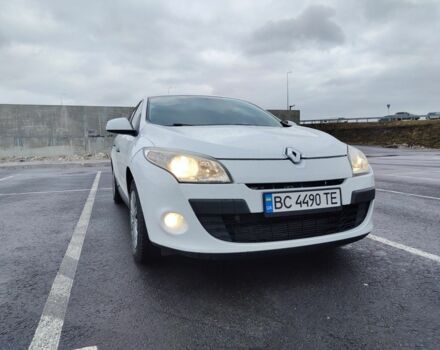 Белый Рено Меган, объемом двигателя 1.5 л и пробегом 164 тыс. км за 6750 $, фото 6 на Automoto.ua