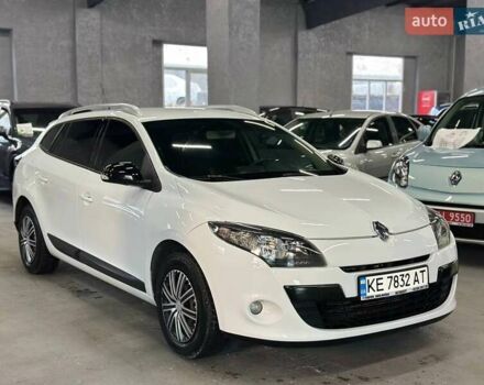 Белый Рено Меган, объемом двигателя 1.46 л и пробегом 332 тыс. км за 7699 $, фото 9 на Automoto.ua