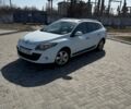 Білий Рено Меган, об'ємом двигуна 1.46 л та пробігом 320 тис. км за 5500 $, фото 1 на Automoto.ua