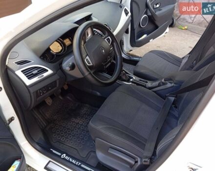 Білий Рено Меган, об'ємом двигуна 1.46 л та пробігом 315 тис. км за 7500 $, фото 10 на Automoto.ua
