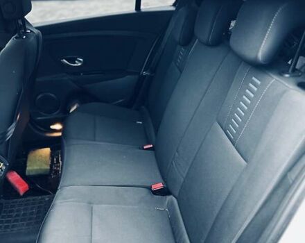 Белый Рено Меган, объемом двигателя 1.46 л и пробегом 255 тыс. км за 7500 $, фото 29 на Automoto.ua