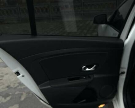 Белый Рено Меган, объемом двигателя 1.46 л и пробегом 255 тыс. км за 7500 $, фото 37 на Automoto.ua