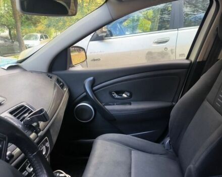 Білий Рено Меган, об'ємом двигуна 1.5 л та пробігом 400 тис. км за 5300 $, фото 7 на Automoto.ua