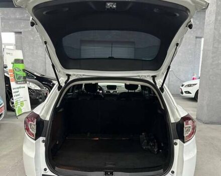 Белый Рено Меган, объемом двигателя 1.46 л и пробегом 332 тыс. км за 7699 $, фото 19 на Automoto.ua