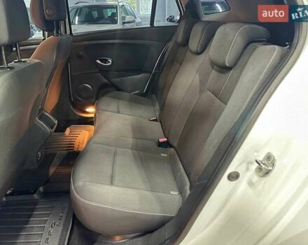 Белый Рено Меган, объемом двигателя 1.46 л и пробегом 332 тыс. км за 7699 $, фото 13 на Automoto.ua