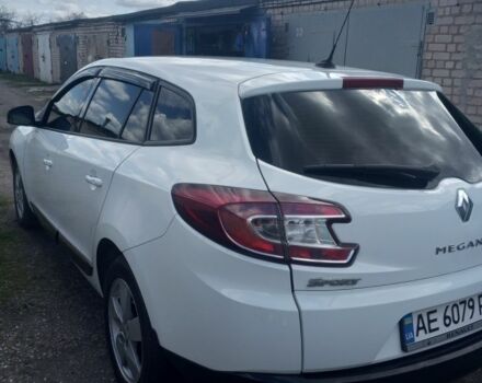 Белый Рено Меган, объемом двигателя 1.5 л и пробегом 210 тыс. км за 7700 $, фото 11 на Automoto.ua