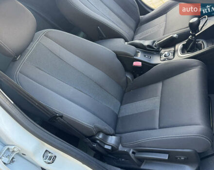 Белый Рено Меган, объемом двигателя 1.6 л и пробегом 238 тыс. км за 6450 $, фото 21 на Automoto.ua