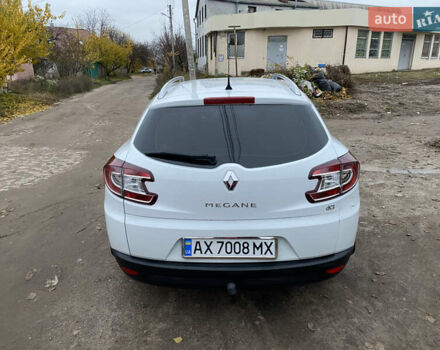 Білий Рено Меган, об'ємом двигуна 1.46 л та пробігом 300 тис. км за 5800 $, фото 5 на Automoto.ua