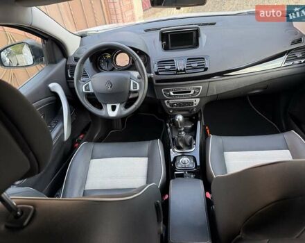 Белый Рено Меган, объемом двигателя 1.5 л и пробегом 225 тыс. км за 7699 $, фото 134 на Automoto.ua