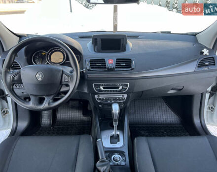 Белый Рено Меган, объемом двигателя 1.5 л и пробегом 254 тыс. км за 7300 $, фото 6 на Automoto.ua